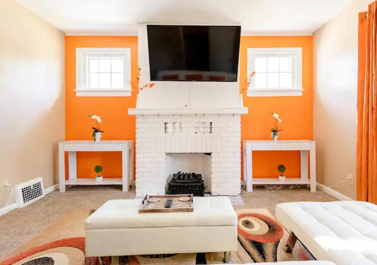 Vila La Naranja Retreat - Cozy Duplex Near Downtown With Parking, 300 Mb Wifi & Self Check In Cleveland Exteriér fotografie