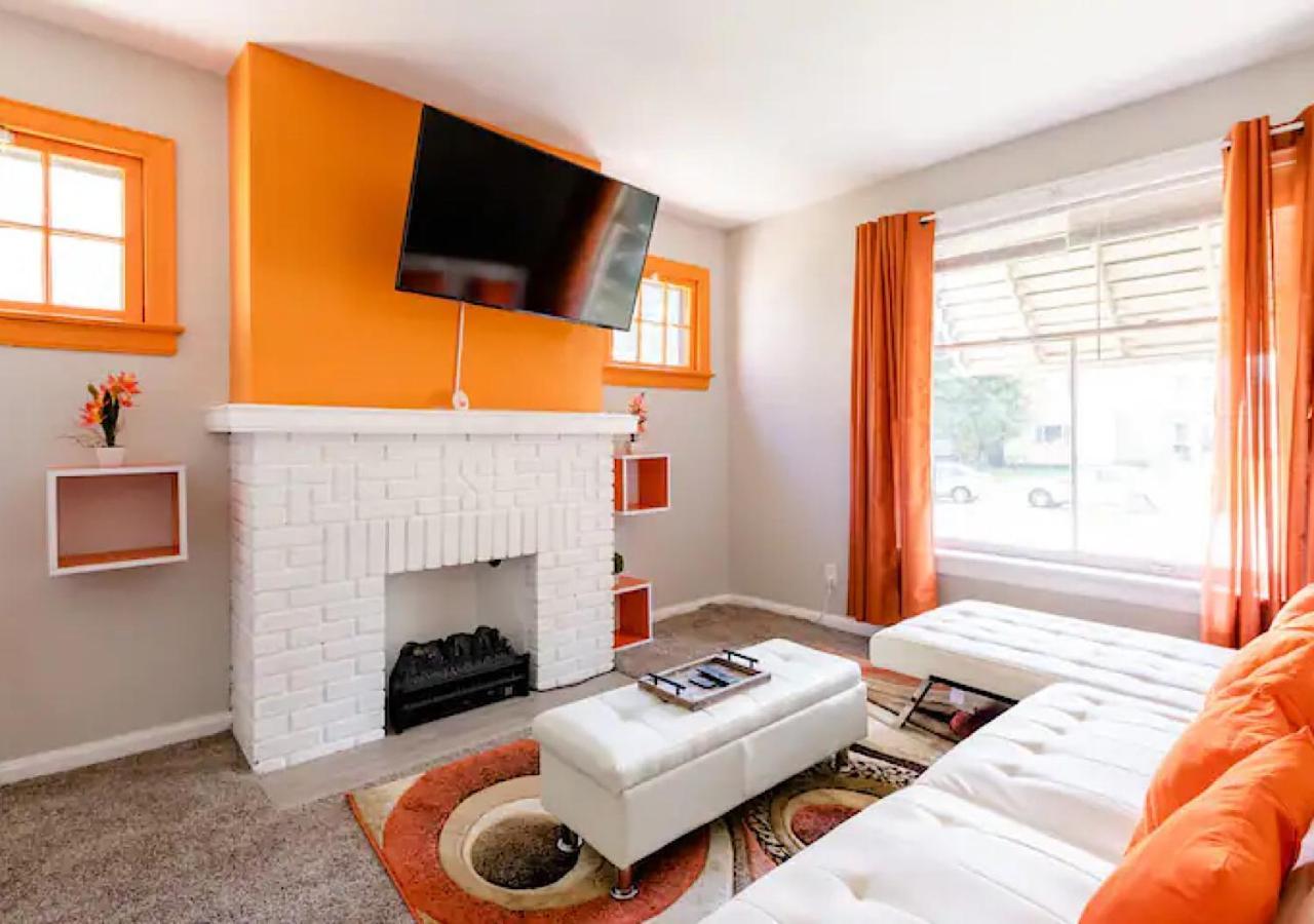 Vila La Naranja Retreat - Cozy Duplex Near Downtown With Parking, 300 Mb Wifi & Self Check In Cleveland Exteriér fotografie