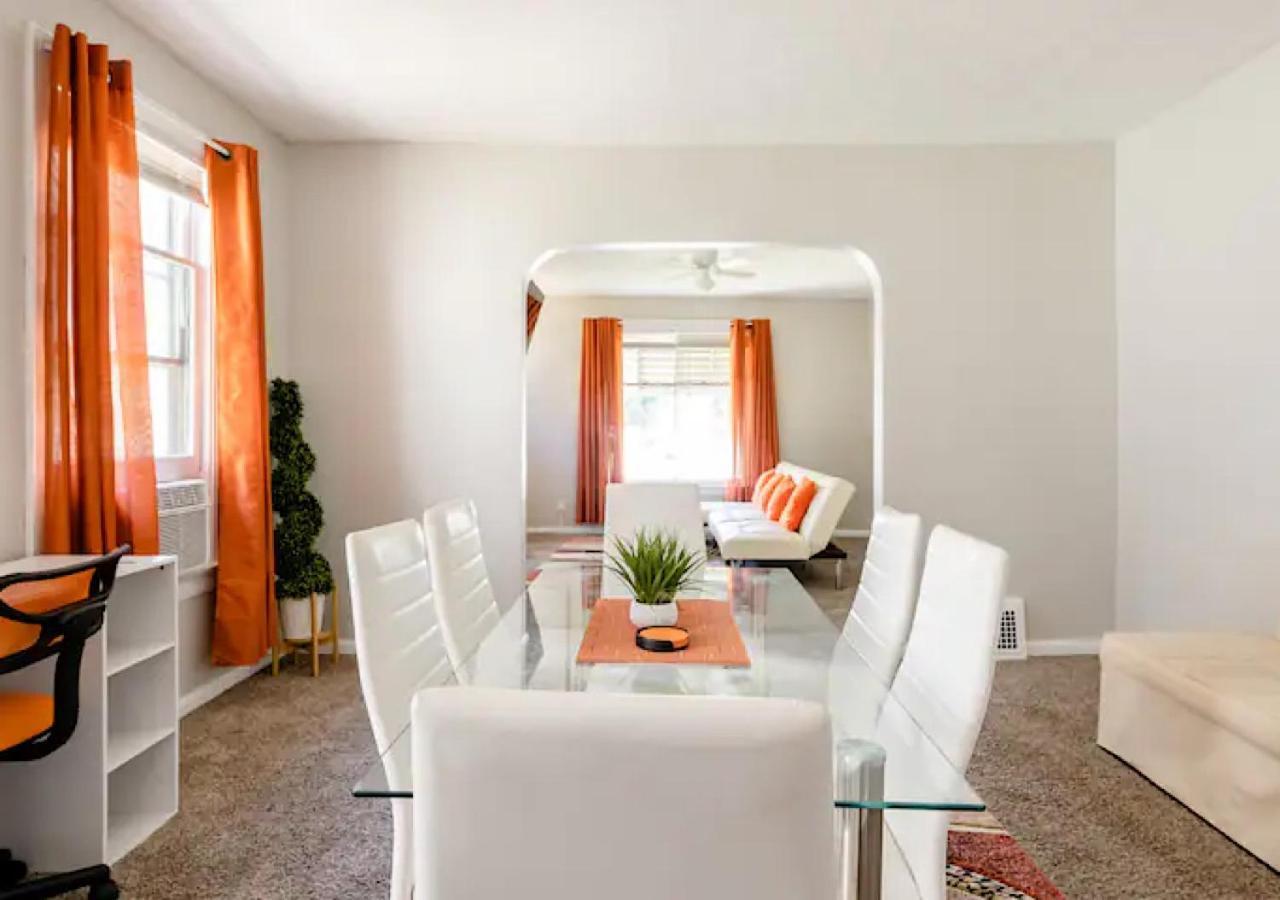 Vila La Naranja Retreat - Cozy Duplex Near Downtown With Parking, 300 Mb Wifi & Self Check In Cleveland Exteriér fotografie