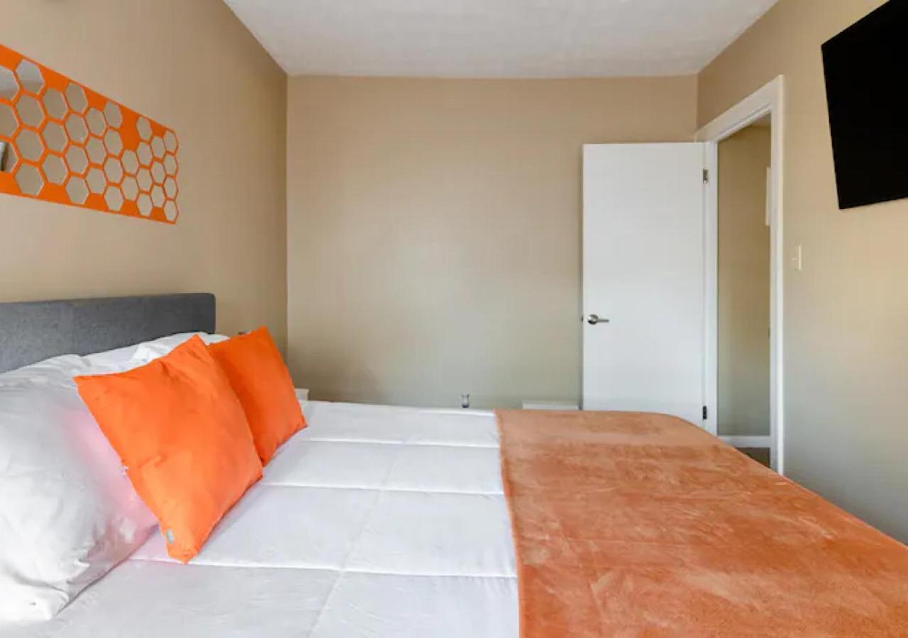Vila La Naranja Retreat - Cozy Duplex Near Downtown With Parking, 300 Mb Wifi & Self Check In Cleveland Exteriér fotografie